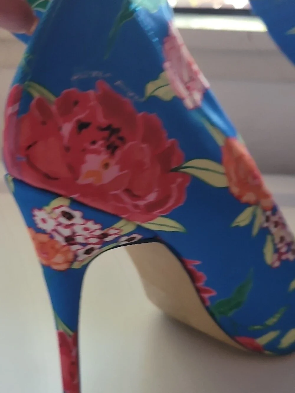 Aldo bold floral